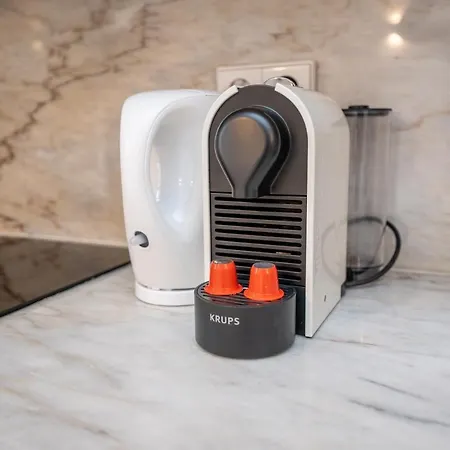 Host Wise - Peaceful Amazing - Ace Location Apartment *