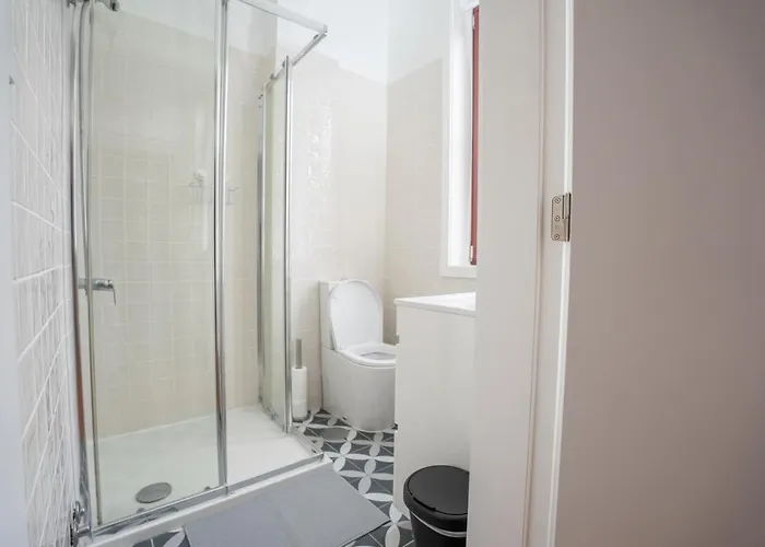 Apartment Host Wise - Peaceful Amazing - Ace Location Porto