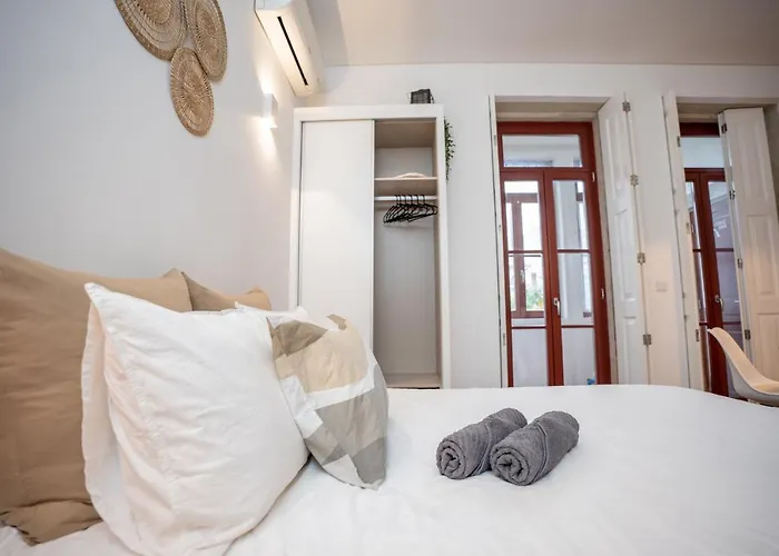 Apartment Host Wise - Peaceful Amazing - Ace Location Porto