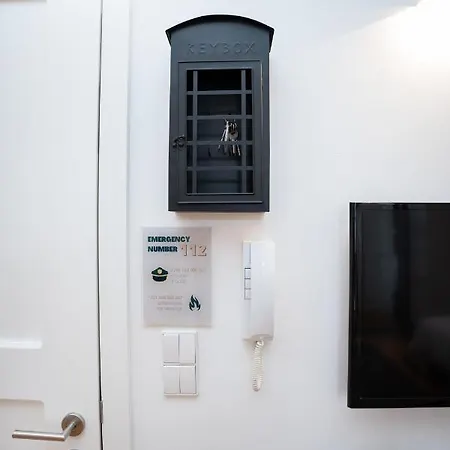 Host Wise - Peaceful Amazing - Ace Location